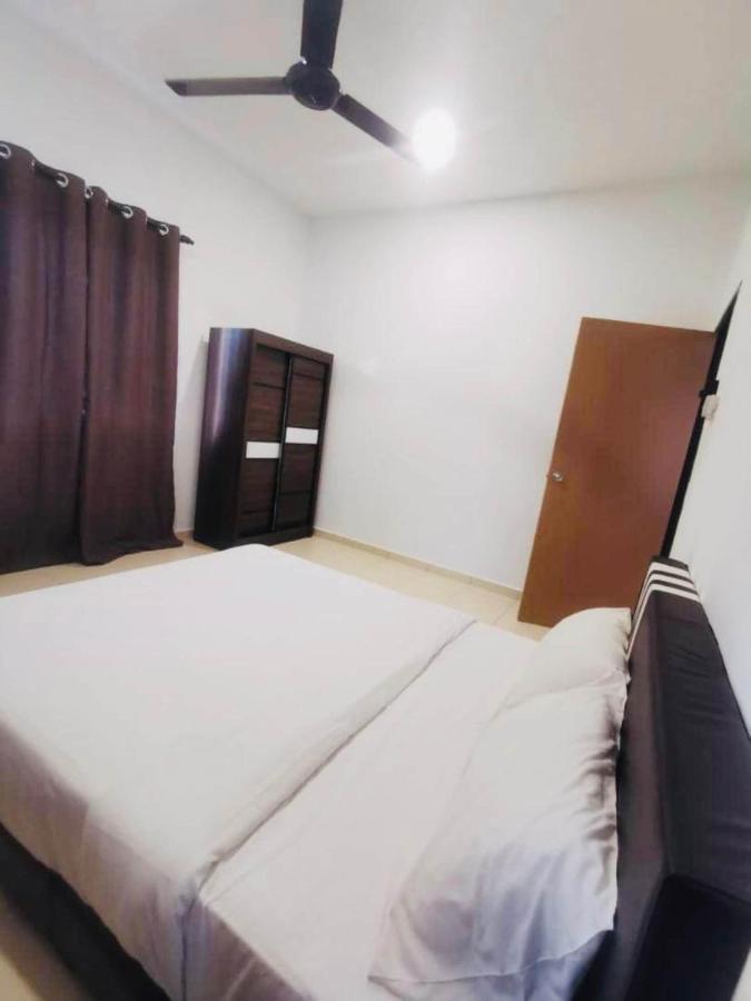 Oyo Homes 90524 D'J Pegaso Serom Homestay Muar Luaran gambar