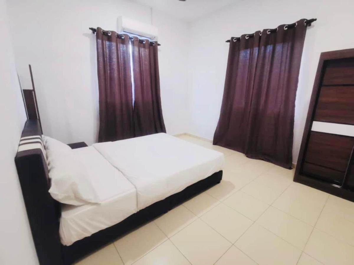 Oyo Homes 90524 D'J Pegaso Serom Homestay Muar Luaran gambar