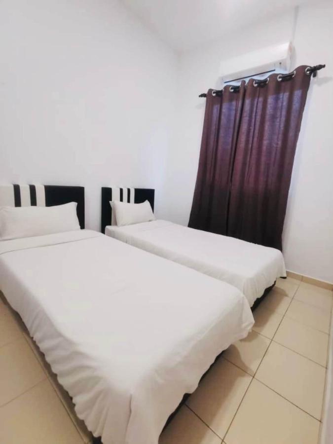 Oyo Homes 90524 D'J Pegaso Serom Homestay Muar Luaran gambar