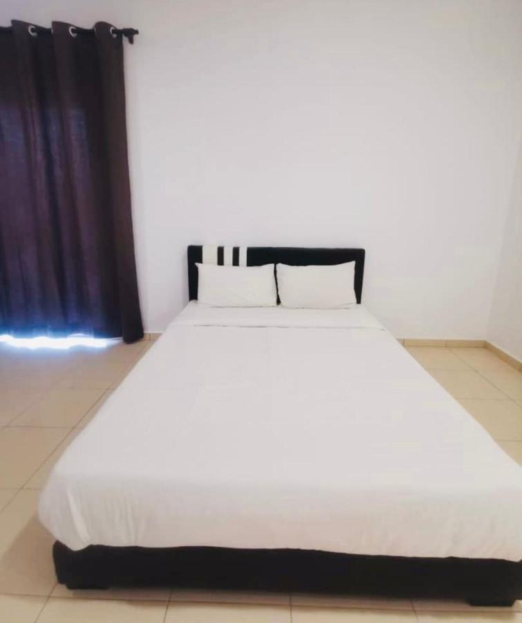 Oyo Homes 90524 D'J Pegaso Serom Homestay Muar Luaran gambar
